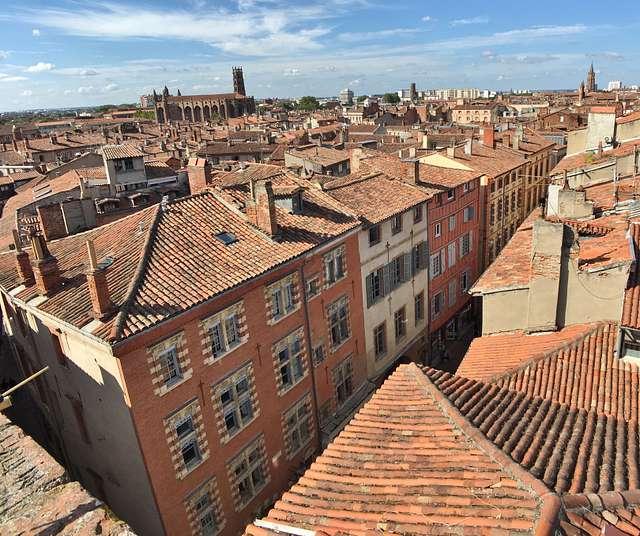 Toulouse - Immobilier - CENTURY 21 Idéa - toulouse-vue-des-toits-depuis-la-tour-de-serta