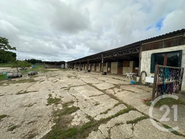 Afficher la photo en grand maison à vendre - 20 pièces - 1400.0 m2 - CONDOM - 32 - MIDI-PYRENEES - Century 21 Idéa