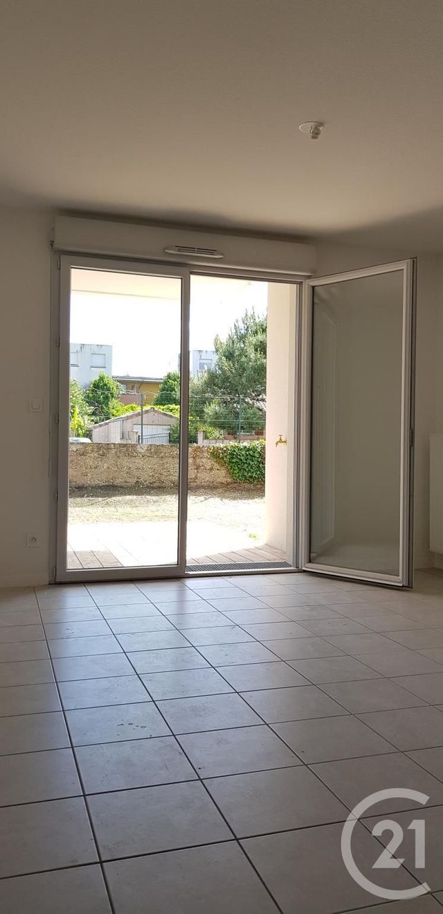 Afficher la photo en grand Appartement F2 à louer - 2 pièces - 44.66 m2 - TOULOUSE - 31 - MIDI-PYRENEES - Century 21 Idéa