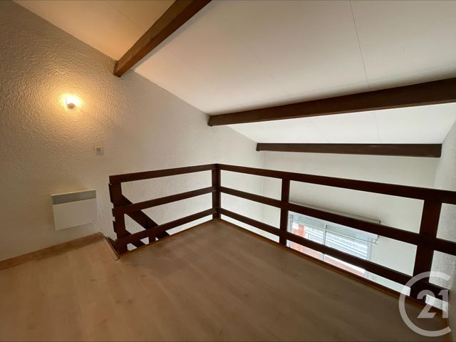 Appartement Atelier d'artiste à louer - 2 pièces - 28.79 m2 - TOULOUSE - 31 - MIDI-PYRENEES - Century 21 Idéa