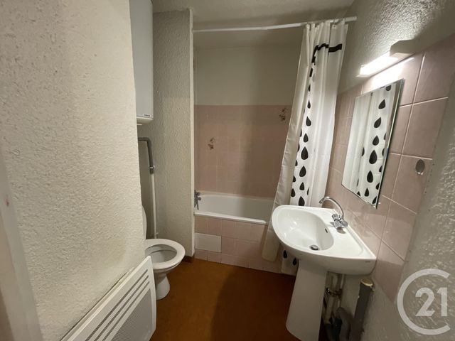 Appartement Atelier d'artiste à louer - 2 pièces - 28.79 m2 - TOULOUSE - 31 - MIDI-PYRENEES - Century 21 Idéa