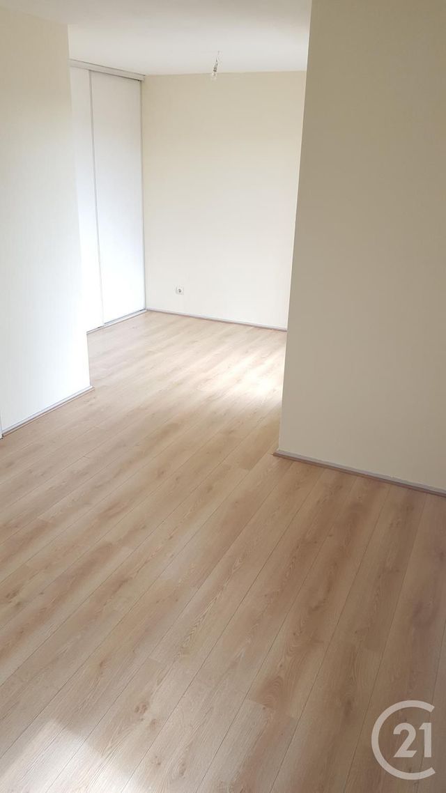 Appartement F1 à louer - 1 pièce - 25.67 m2 - TOULOUSE - 31 - MIDI-PYRENEES - Century 21 Idéa