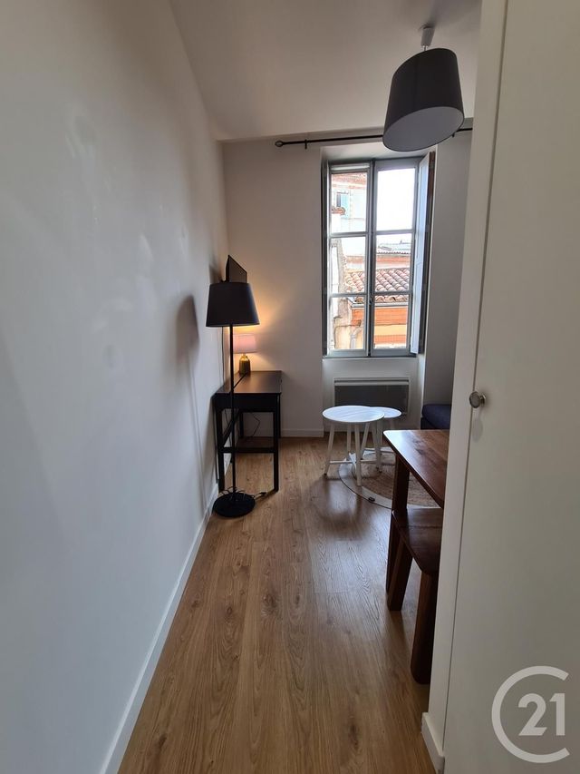 Appartement F1 à louer - 1 pièce - 14.0 m2 - TOULOUSE - 31 - MIDI-PYRENEES - Century 21 Idéa
