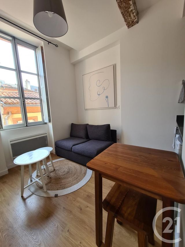Appartement F1 à louer - 1 pièce - 14.0 m2 - TOULOUSE - 31 - MIDI-PYRENEES - Century 21 Idéa