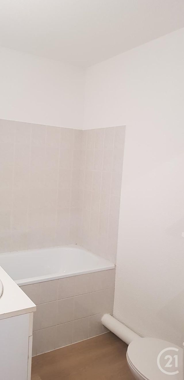 Appartement F1 à louer - 1 pièce - 27.8 m2 - TOULOUSE - 31 - MIDI-PYRENEES - Century 21 Idéa