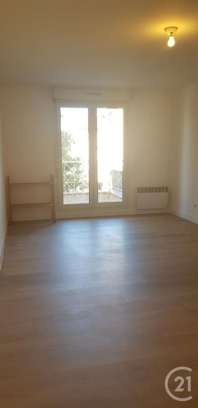 Appartement F1 à louer - 1 pièce - 27.8 m2 - TOULOUSE - 31 - MIDI-PYRENEES - Century 21 Idéa